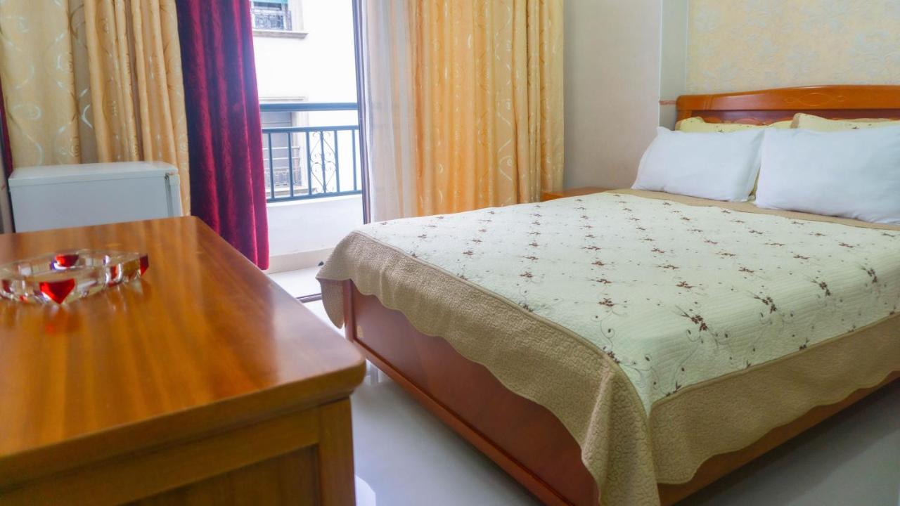 Hôtel Atenas Tétouan Buitenkant foto