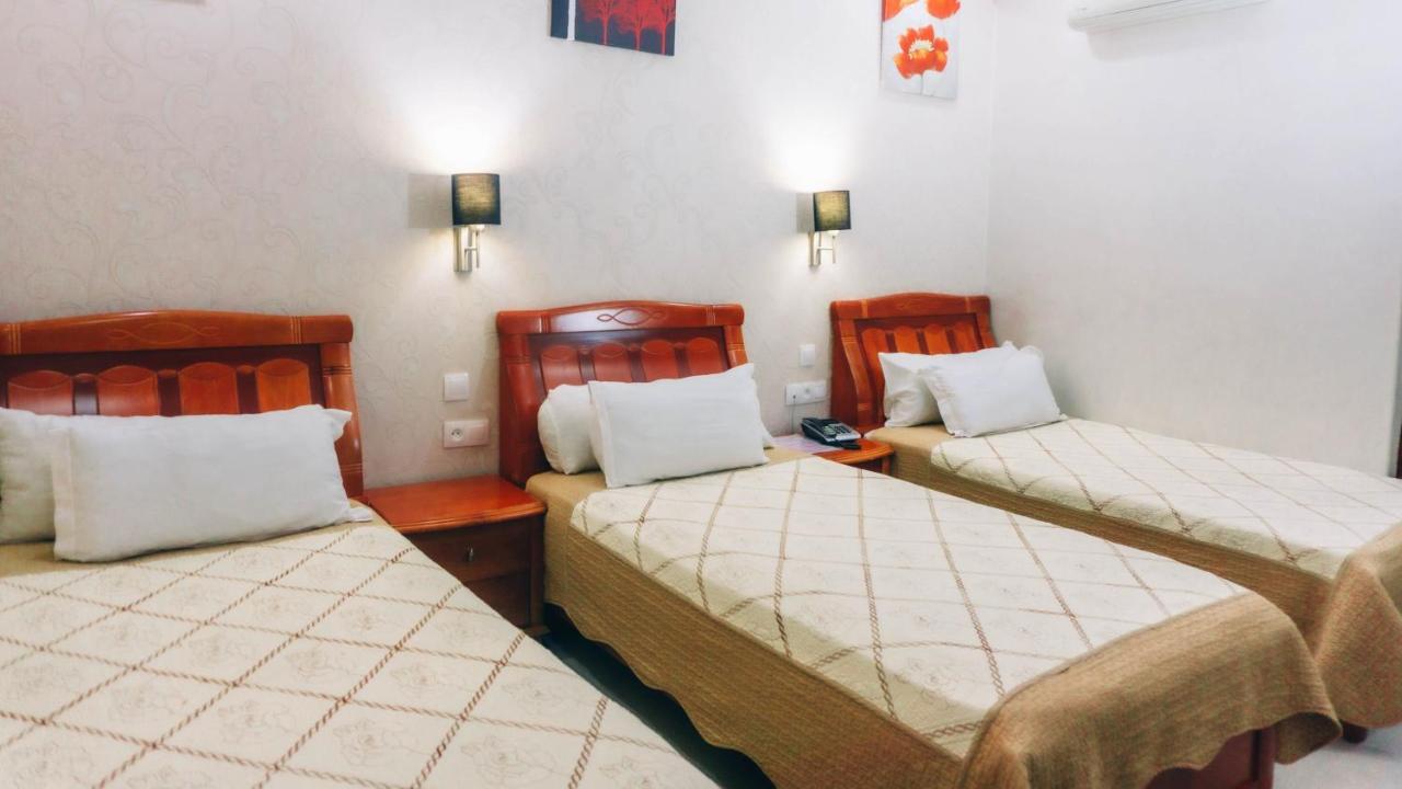 Hôtel Atenas Tétouan Buitenkant foto
